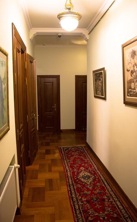 British Club Lviv Hotel Exterior foto